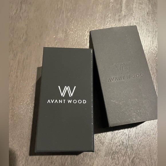 {Avant Wood} unisex watch brown leather strap with wood face - Picture 7 of 7